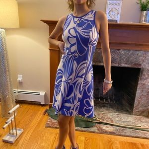 Lilly Pulitzer fit and flare size XS.ON SALE!!!!!!